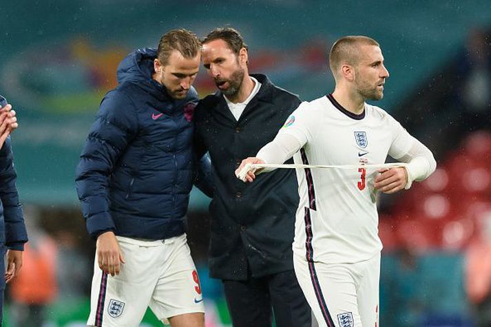 Shaw, Southgate og Kane eftir leikinn í gær.