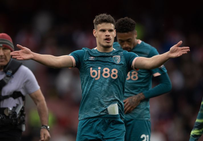 Milos Kerkez var eftirsóttur af fleiri liðum en vildi fara til Liverpool.