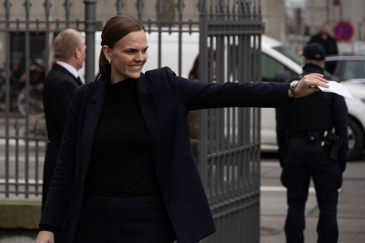 Caroline Stage Olsen, ráðherra stafrænna mála í Danmörku, var ekki hlátur í huga þegar hún sá auiglýsingaherferð Meta um aldurstakmarkanir á samfélagsmiðlum.