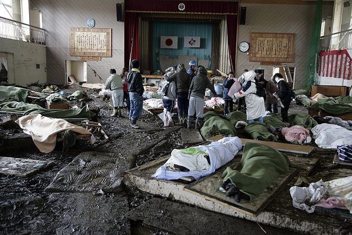 Ástandið í neyðarskýlum sem sett hafa verið upp í Japan er víða slæmt. Útlit er fyrir að barnshafandi konur þurfi að fæða börn sín þar.mynd/save the children