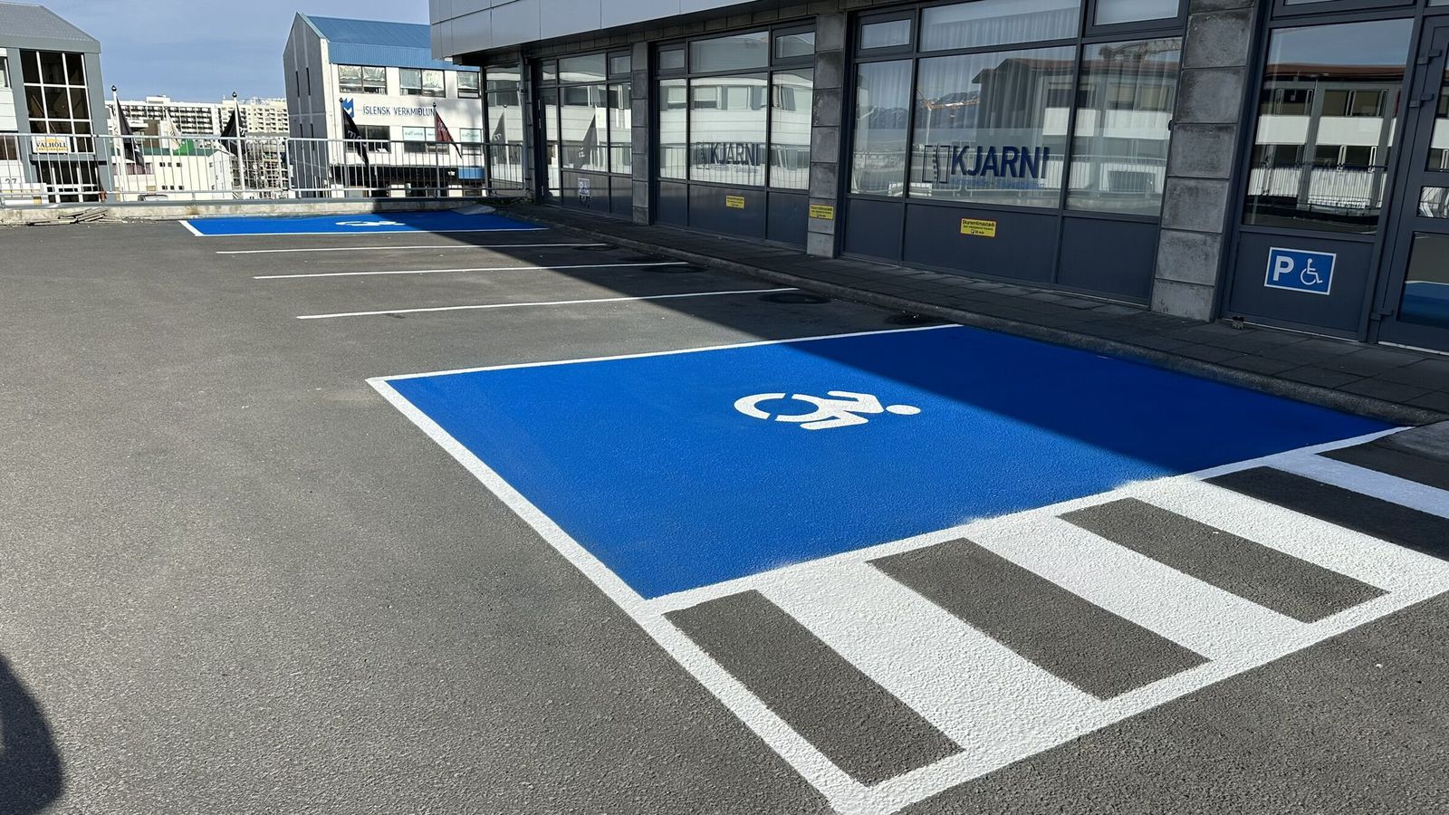 „Bíla­stæðið er fyrsta upp­lifun við­skipta­vinarins“