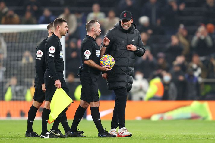 Jürgen Klopp er alveg viss um að Paul Tierney hafi eitthvað á móti sér og sínu liði.