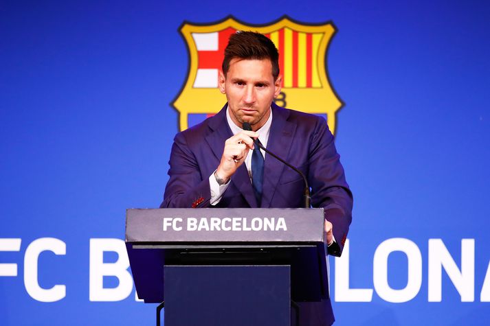 Lionel Messi á blaðamannafundinum í ágúst 2021 þegar hann kvaddi Barcelona. Tárin runnu þá hjá stærstu stjörnunni í sögu félagsins.