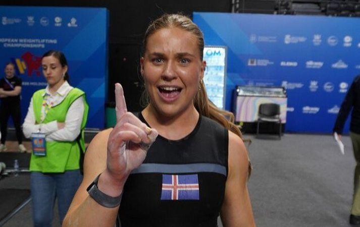 Eygló Fanndal Sturludóttir fagnar sigri sínum á Evrópumótinu í fyrra.