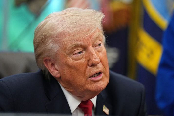 Donald Trump hefur ítrekað lýst yfir reiði í garð bandalagsríkja Bandaríkjanna fyrir aðstoða ekki við að opna Hormússund á nýjan leik.