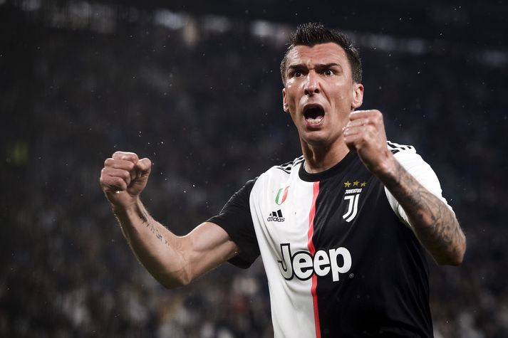 Mandzukic verður áfram hjá Juventus.