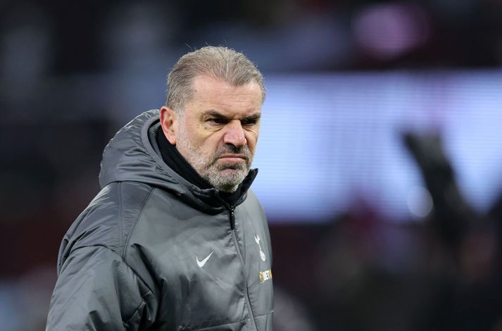 Ange Postecoglou var brúnaþungur í gær enda hefur gengi Tottenham verið afleitt.