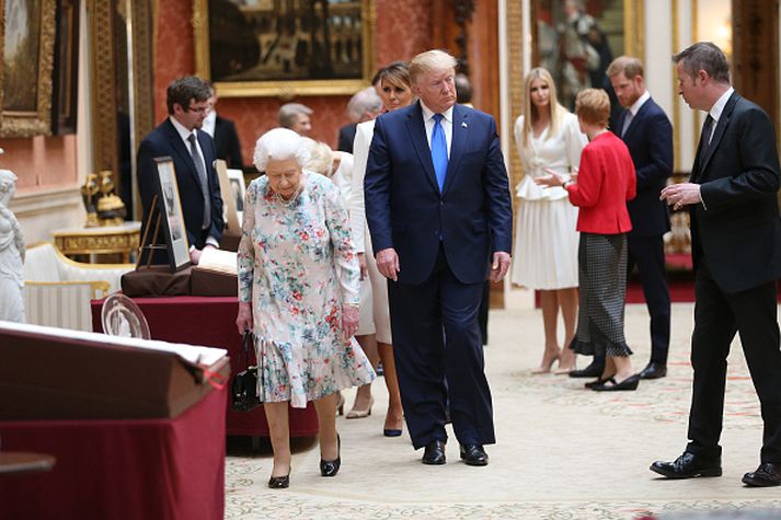 Trump heimsótti Buckingham-höll á mánudag.