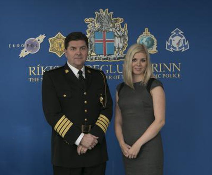 Telma Cl. Þórðardóttir ásamt Haraldi Johannessen ríkislögreglustjóra.