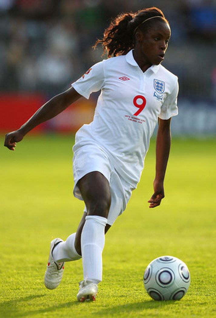 Eniola Aluko var hetja Englendinga í dag.