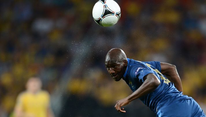 Alou Diarra í leik með Frökkum á EM í sumar.