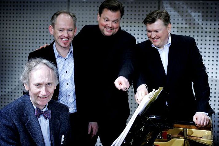 Snorri, Jóhann Friðgeir og Gunnar ásamt Ólafi Vigni Albertssyni píanóleikara
Tenorarnir þrír skemmta í Íslensku óperunni á morgun klukkan 17.