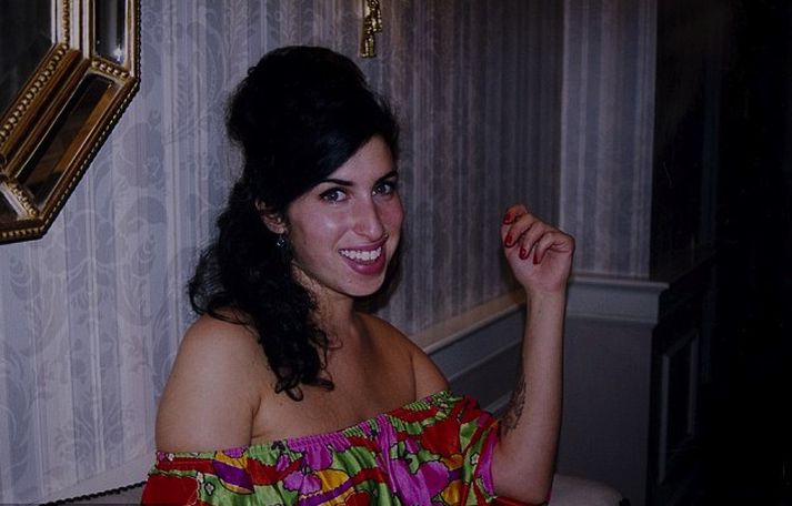 Amy Winehouse samdi heilan helling af ástarlögum.