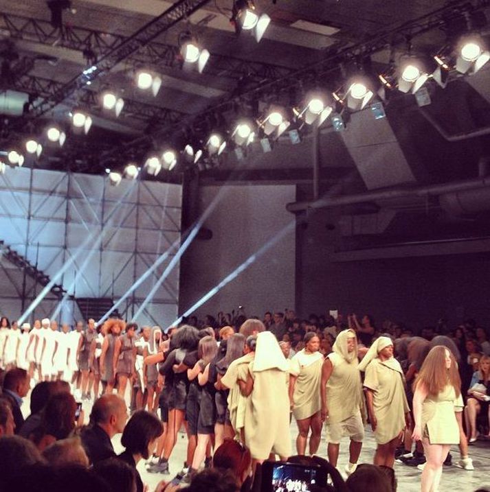 Fatahönnuðurinn Rick Owens sýndi sumar- og vorlínu sína fyrir árið 2014 á fimmtudag.