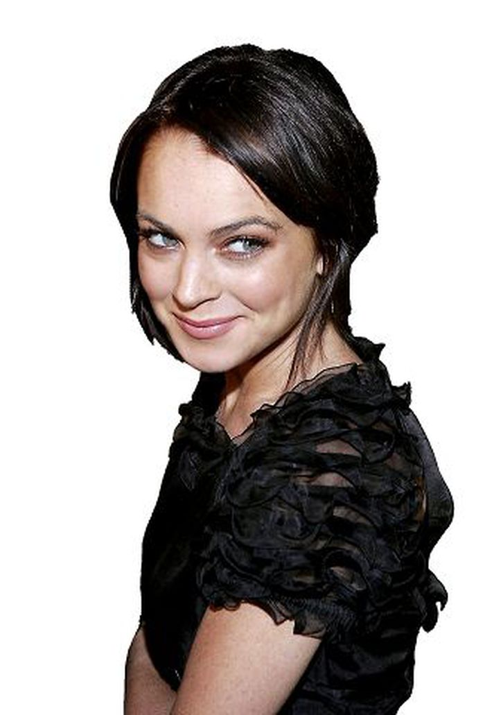 Tony Almeida, fyrrum lífvörður Lindsayar Lohan, segir ófarir leikkonunnar vera foreldrum hennar að kenna.