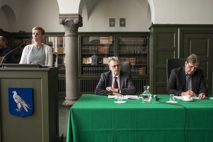 Halla Gunnarsdóttir kynnti skýrslu nefndar um málefni útlendinga í sumar ásamt Ögmundi Jónassyni innanríkisráðherra og Guðbjarti Hannessyni velferðarráðherra.