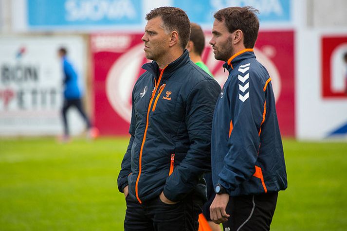Ásmundur Arnarsson þjálfari Fylkis og aðstoðarmaður hans Haukur Ingi Guðnason.