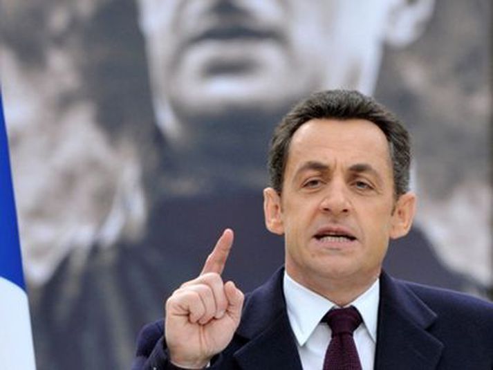 Nicolas Sarkozy, forseti Frakklands, stendur í ströngu  þessa dagana vegna skuldakreppunnar í Evrópu.