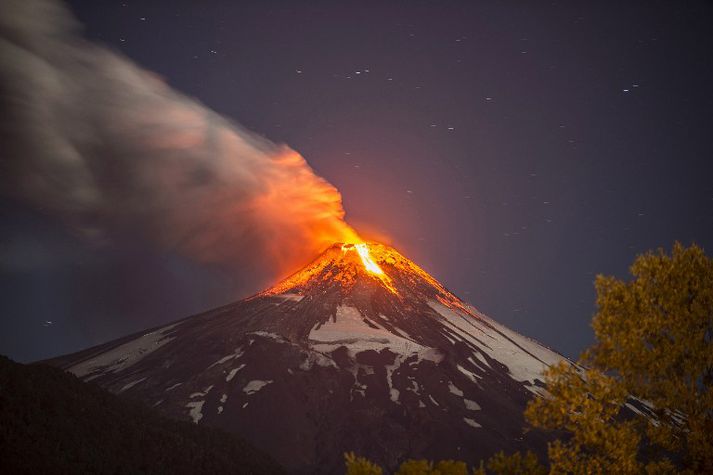 Villarrica er virkasta eldfjallið í Suður-Ameríku.