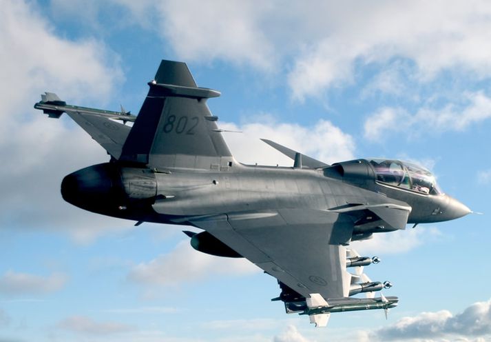 Sænsk Gripen orrustuþota.