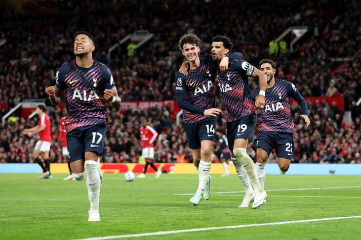 Leikmenn Tottenham fögnuðu jöfnunarmarkinu vel.