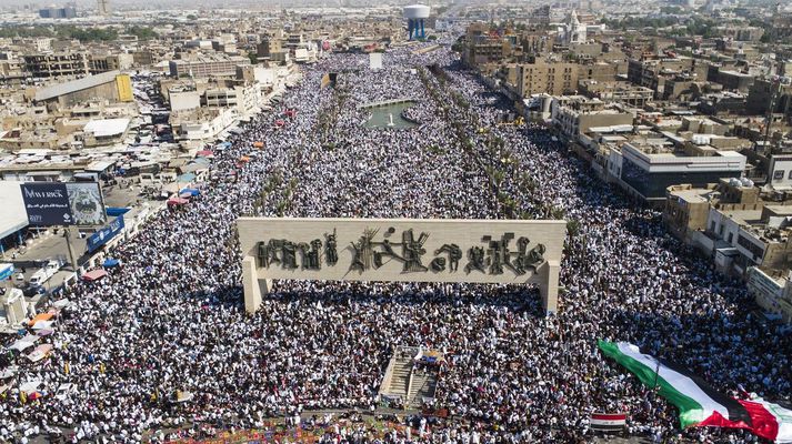 Frá mótmælum í Bagdad um síðustu helgi, sem haldin voru til stuðnings Palestínumanna. Nokkrir vígahópar sem studdir eru af Íran eru með starfsemi í Írak.