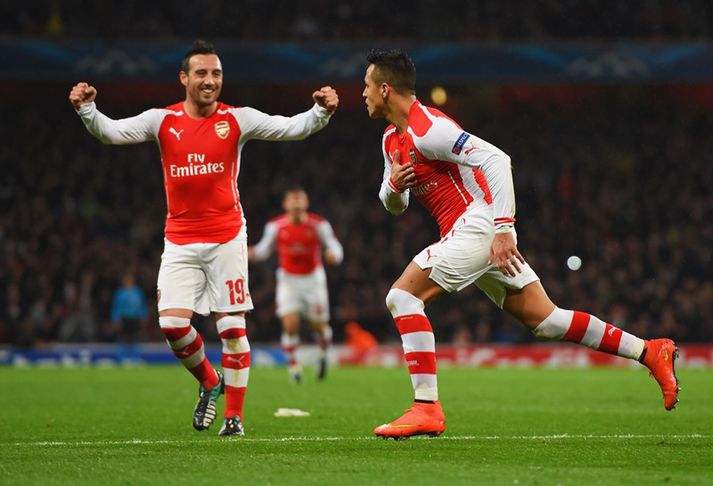 Cazorla og Sanchez fagna marki þess síðarnefnda í kvöld.