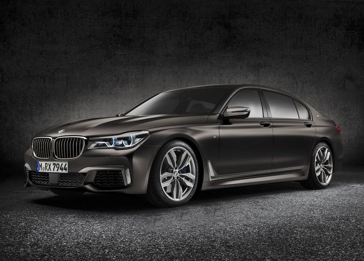 BMW M760Li xDrive