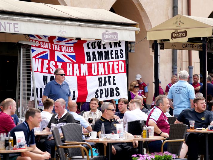 Stuðningsmenn West Ham og Fiorentina hafa fjölmennt til Prag en liðin mætast í úrslitaleik Sambandsdeildarinnar í kvöld.