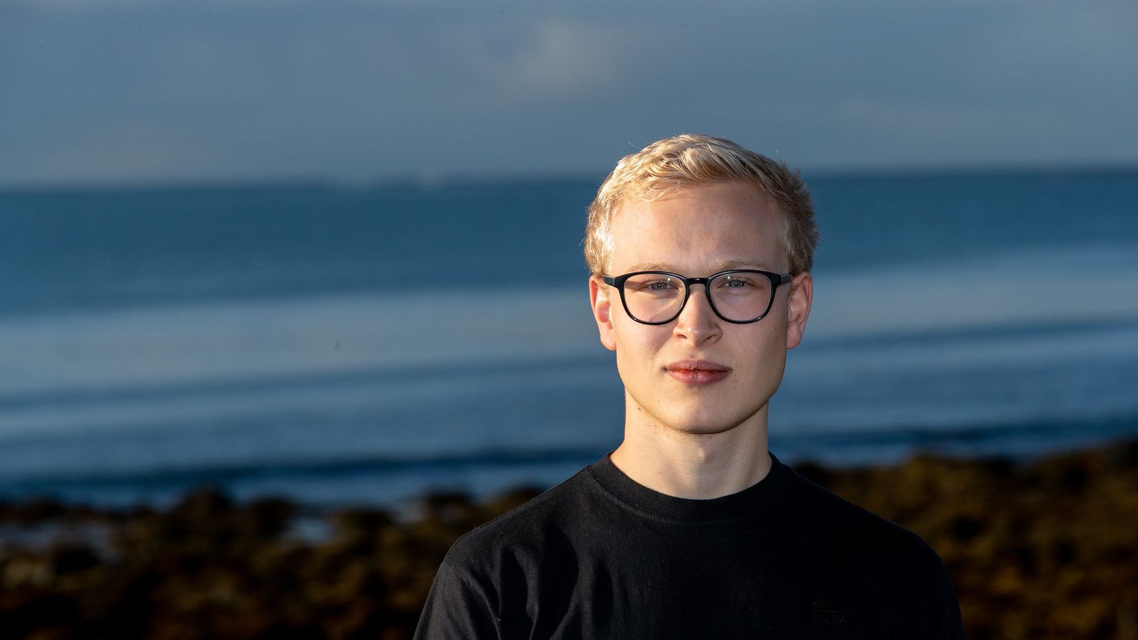 Jakob hættir sem að­stoðar­maður og snýr sér að gríninu