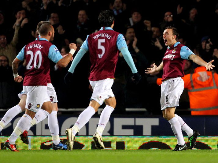 Mark Noble fagnar hér marki sínu.