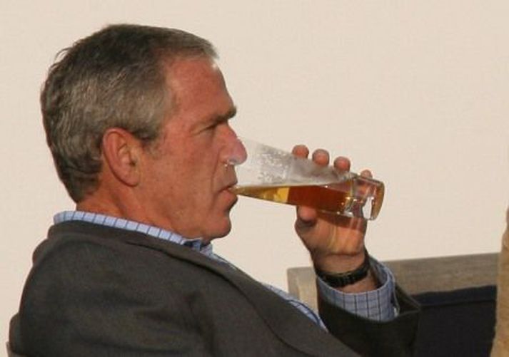 George Bush Bandaríkjaforseti