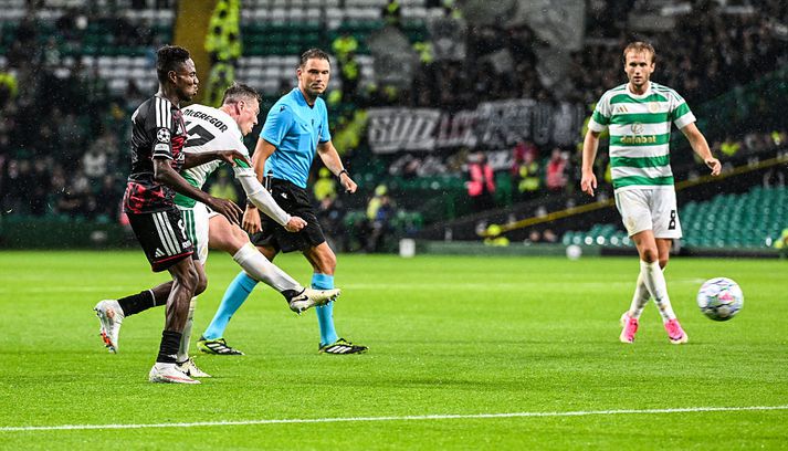 Callum McGregor skoraði eina mark Celtic í kvöld en það dugði ekki til