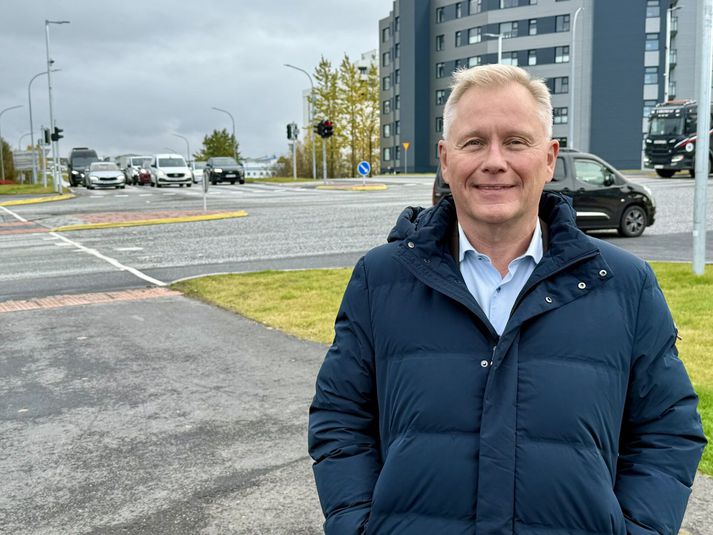 Ari Edwald er oddviti Miðflokksins í borginni. 