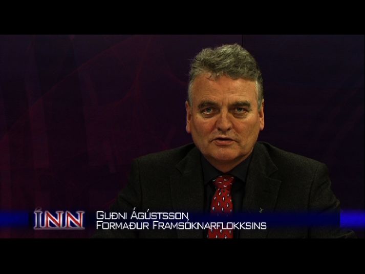 Guðni ávarpar þjóðina.