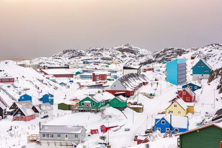 Frá bænum Maniitsoq. Bærinn er á eyju við vesturströnd Grænlands um 150 kílómetra norðan við Nuuk.