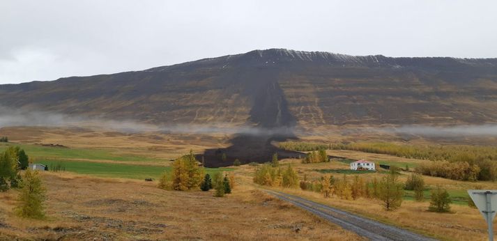 The Civil Protection Department made an announcement and shared photos of the landslide on Facebook.