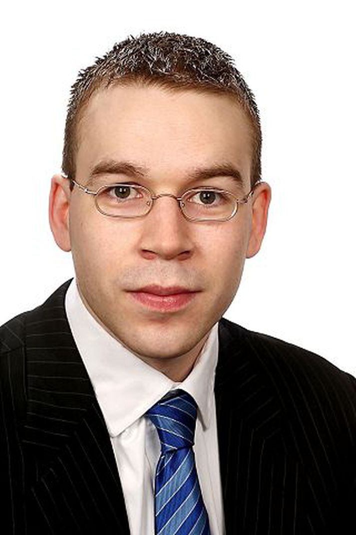Sigurvin B. Sigurjónsson verðbréfamiðlari hjá Íslenskum verðbréfum hf.