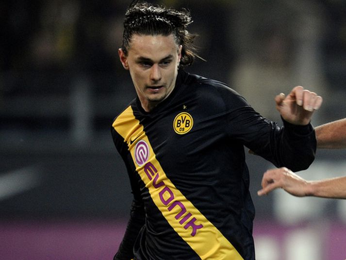 Serbinn Neven Subotic leikur með þýska liðinu Borussia Dortmund.