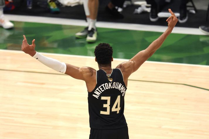 Giannis Antetokounmpo var hreint út sagt stórkostlegur í úrslitaeinvígi NBA-deildarinnar.