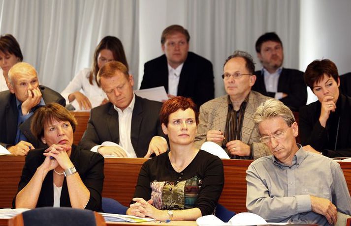 Fjöldi fólks mætti á fund um samstarf fyrirtækja í jarðvarmageiranum. Þórólfur Árnason fór yfir verkið. Fréttablaðið/Anton
