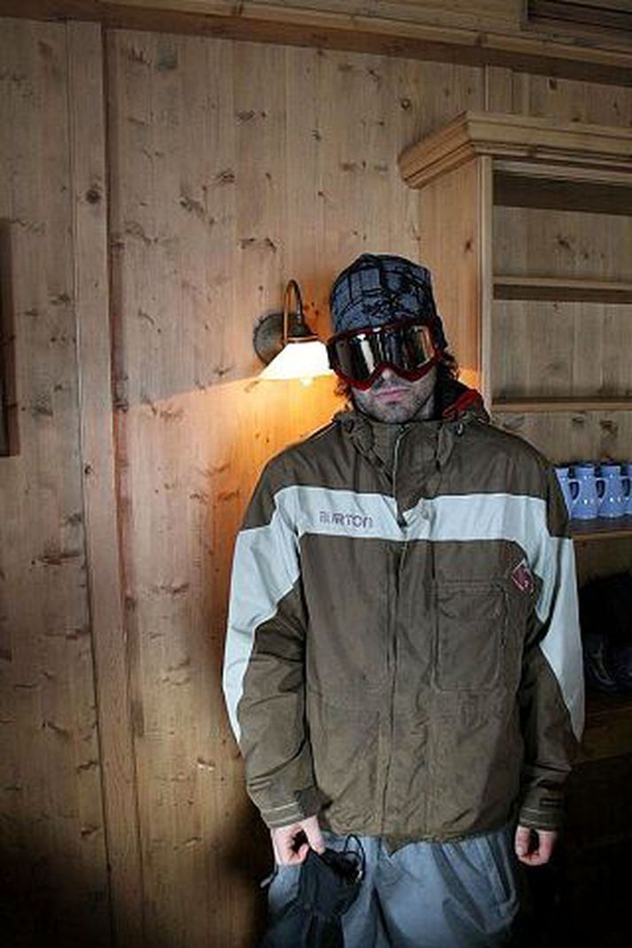 Pétri finnst ótrúlega gaman að gera brettamyndir.