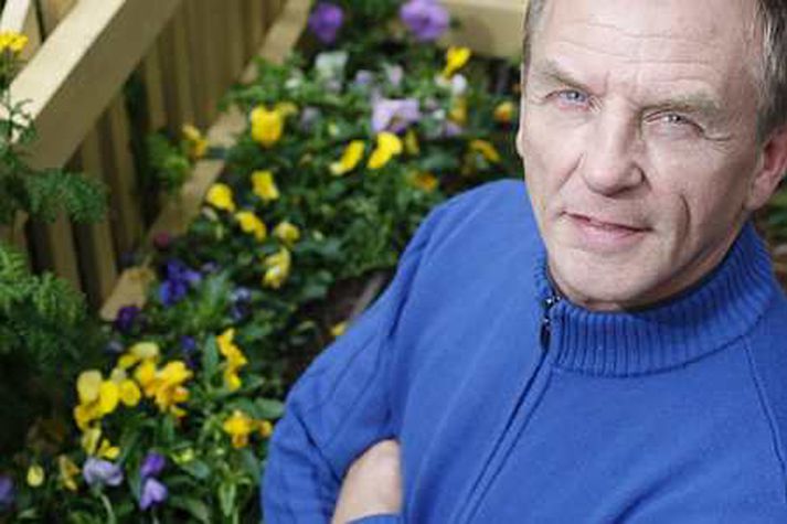 Hörður Torfason: Stefnir Þjóðleikhúsinu vegna meintra vanefnda á munnlegum samningi.