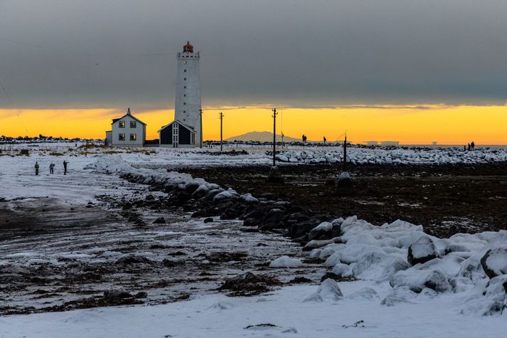 Frost á landinu verður víða núll til sjö stig, en frostlaust með suðurströndinni.