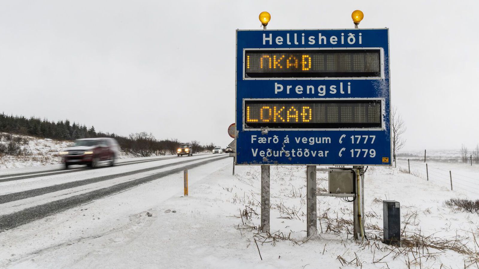 Hellis­heiði er lokuð