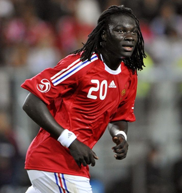 Gomis skoraði tvívegis fyrir Frakka í kvöld
