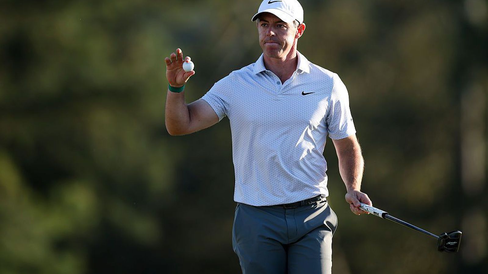 Skutlað í skólann og svo einkaþota á Augusta