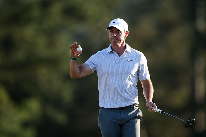 McIlroy gat nýtt auka tíma sem honum, sem ríkjandi meistara, bauðst á Augusta National-vellinum.