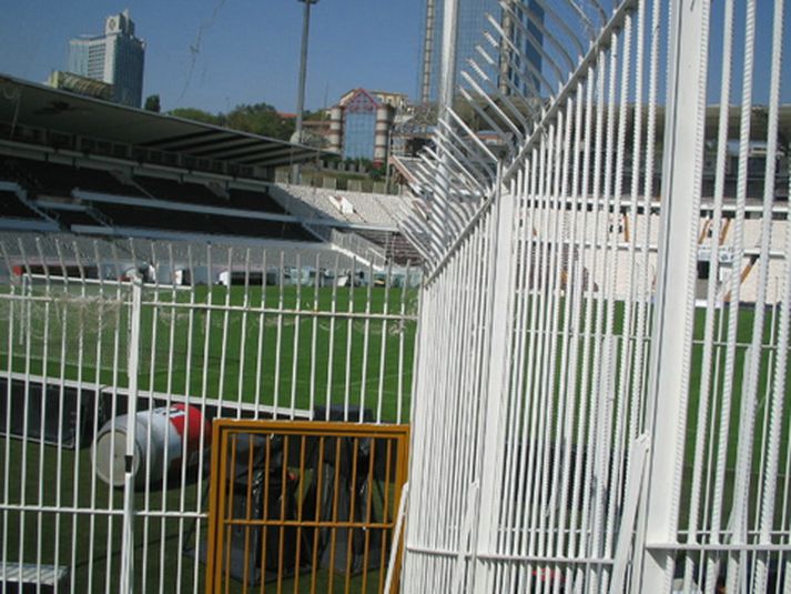 Þetta er útsýnið sem stuðningsmenn aðkomuliðsins hafa á heimavelli Besiktas.