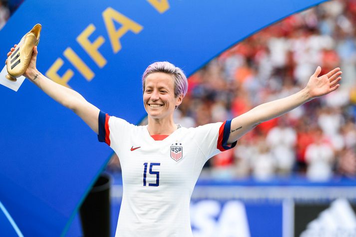 Megan Rapinoe kom heim af HM hlaðin verðlaunum en hún er ekki hætt að tala til Donald Trump.